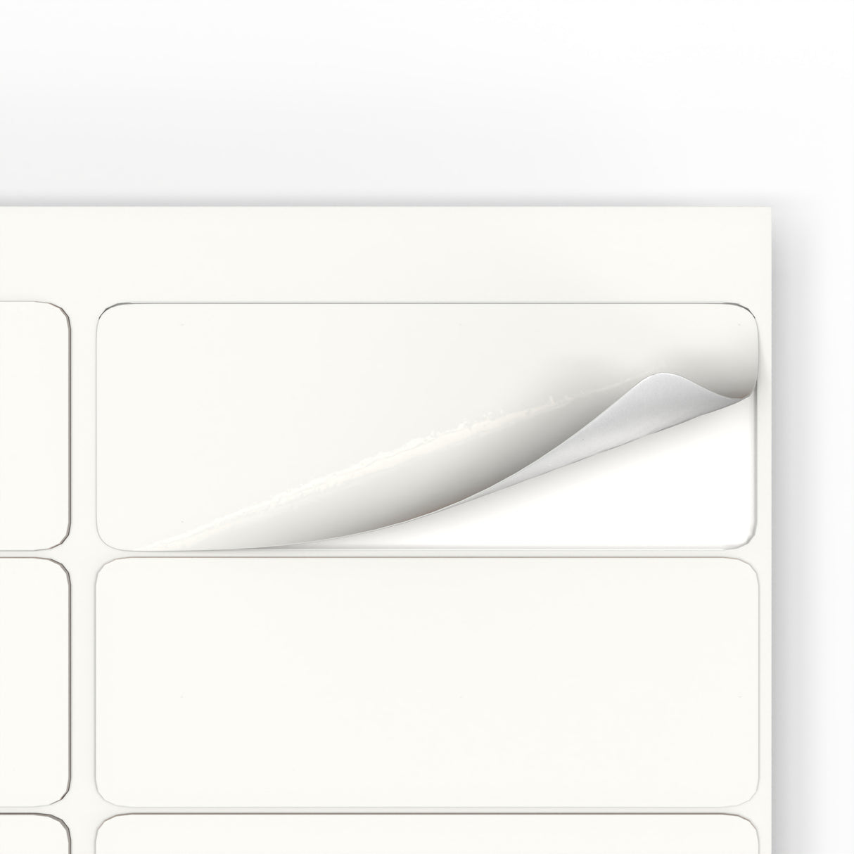 Rektangulære, klæbende mærkater