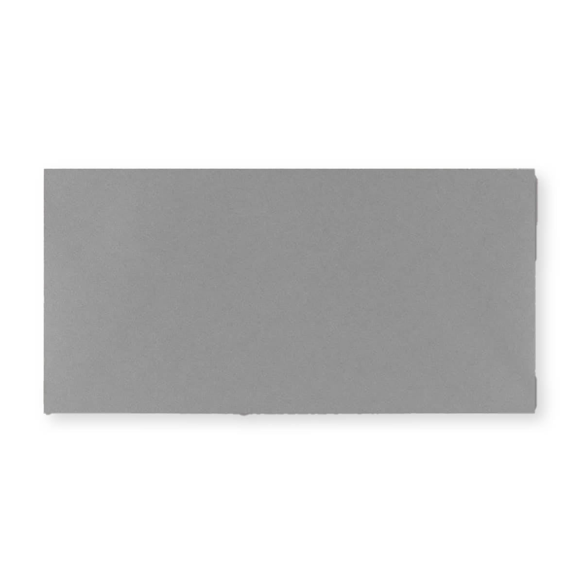 Mørkegrå konvolut 110x220 mm (DL)