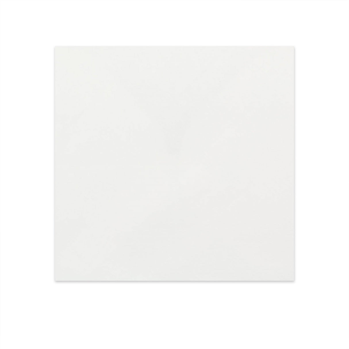 Let hvid ribbet kuvert (90 g/m²) 130x130 mm