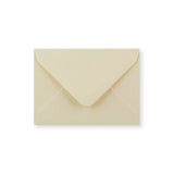 Cremefarvet kuvert 82x113 mm (C7)